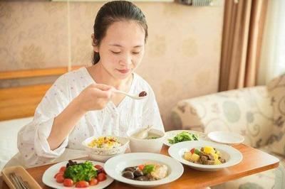 坐月子式假期