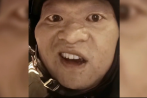 慈眉善目外賣員是什么意思