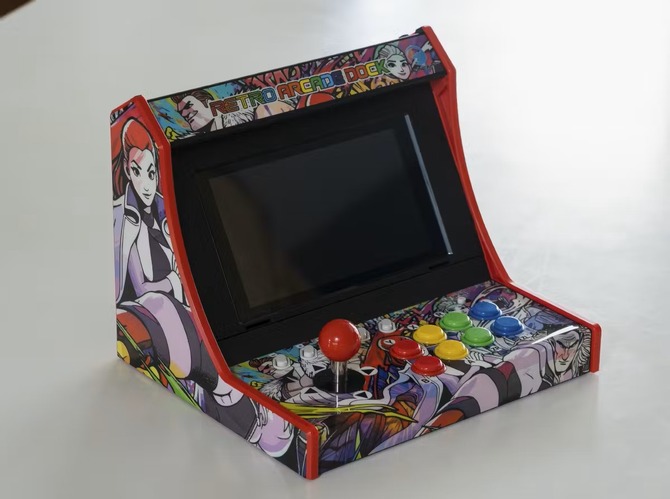 ?Smiley Partner推出復(fù)古街機(jī)底座