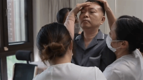 蔡磊谈脑机接口：科技延伸生命意义