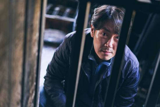 韩星赵震雄因过往丑闻宣布退出演艺圈