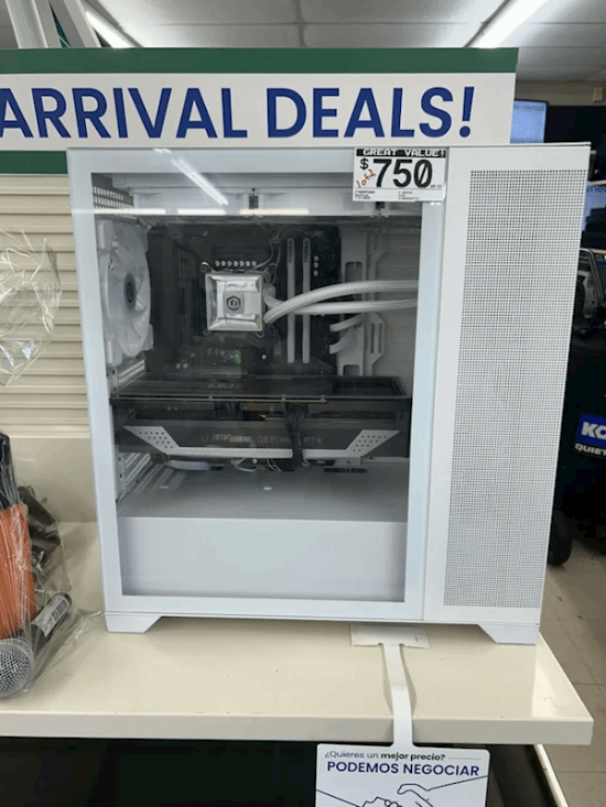 ‌存储市场剧烈波动促神级交易：玩家超低价入手豪华游戏主机