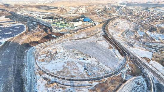 霍林河站“灯泡线”:煤炭运输的超级环道