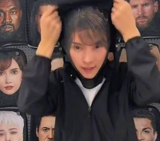 网络商家售明星头像面罩被指侵权,律师称无“娱乐豁免”