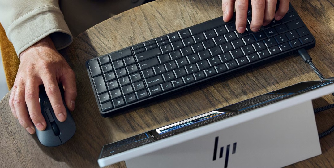 ‌惠普亮相：一台融合键盘的AI超便携电脑