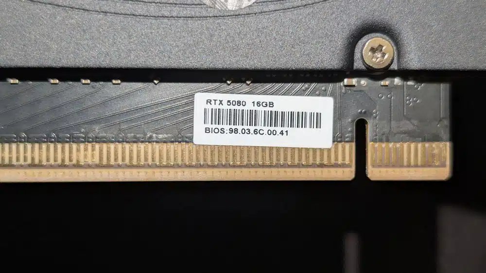 ?PNY顯卡故障揭曉:質(zhì)檢標貼覆蓋接口金手指