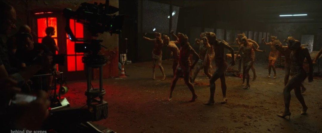 ‌《重返寂静岭》用真人演绎恐惧与美感