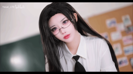 韩国Coser 展示黑丝包臀裙教师工作装