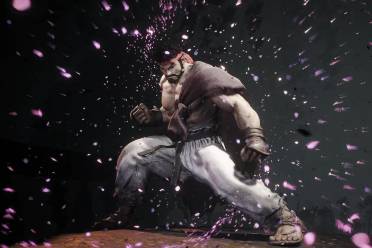 曼侬开局 3 个奖牌