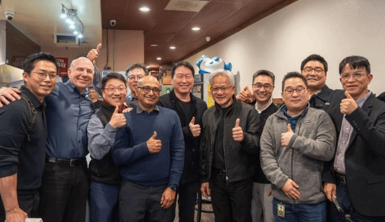 黄仁勋庆生宴邀SK海力士核心工程师,商讨HBM4供应