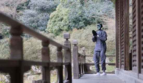 AI佛学大师亮相 人形机器僧Buddharoid用大模型解读经典