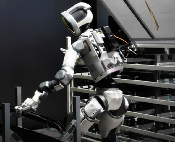 周鴻祎：三年內(nèi)機(jī)器人價(jià)格有望降至三萬(wàn)