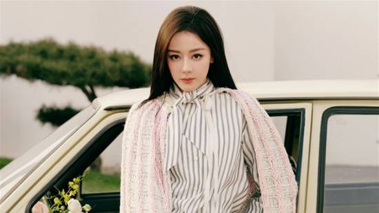 迪丽热巴行程滞迪拜，粉丝质疑危机预案：“不可抗力”够吗