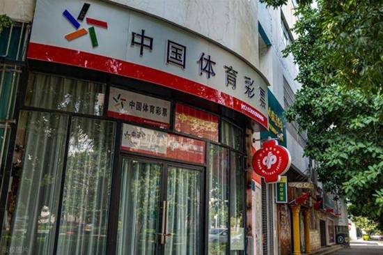 千万幸运加退休人生！宁波老彩民中得1046万元大奖‌