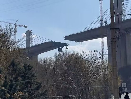 美军轰炸伊朗顶级桥梁 伊威胁反制炸毁中东地标