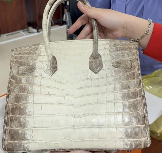 越南前女首富奢侈品将拍卖,爱马仕铂金包60万元起