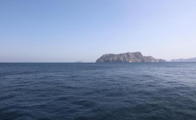 伊朗“剑指”海底光缆，霍尔木兹海峡博弈升级